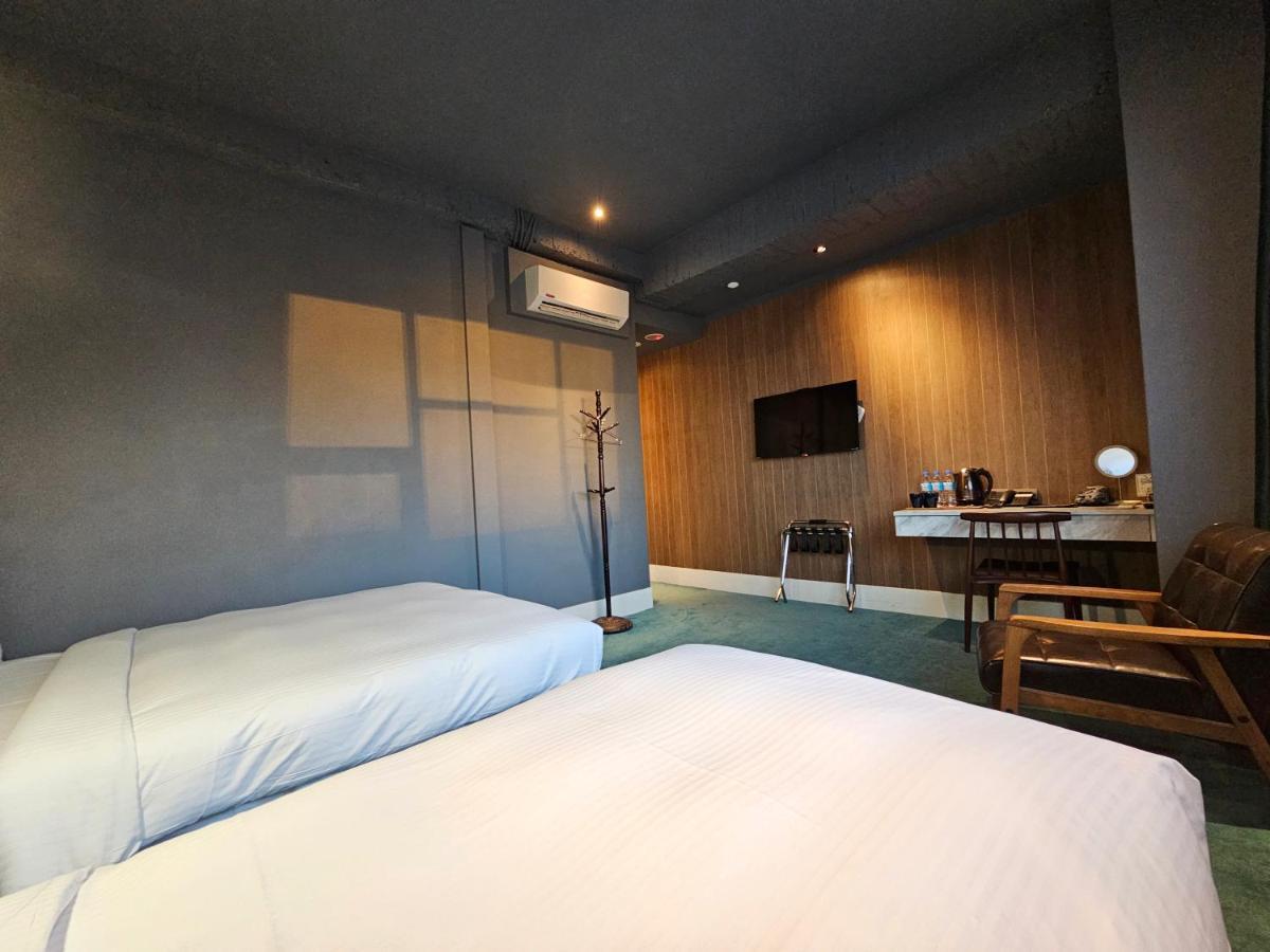 台中 华利大旅社酒店 外观 照片